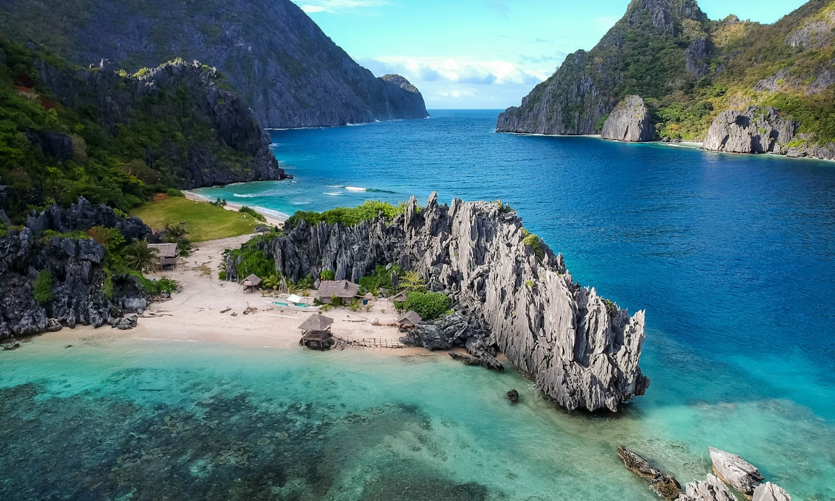 Tropical resort used in the supplier-offer preview